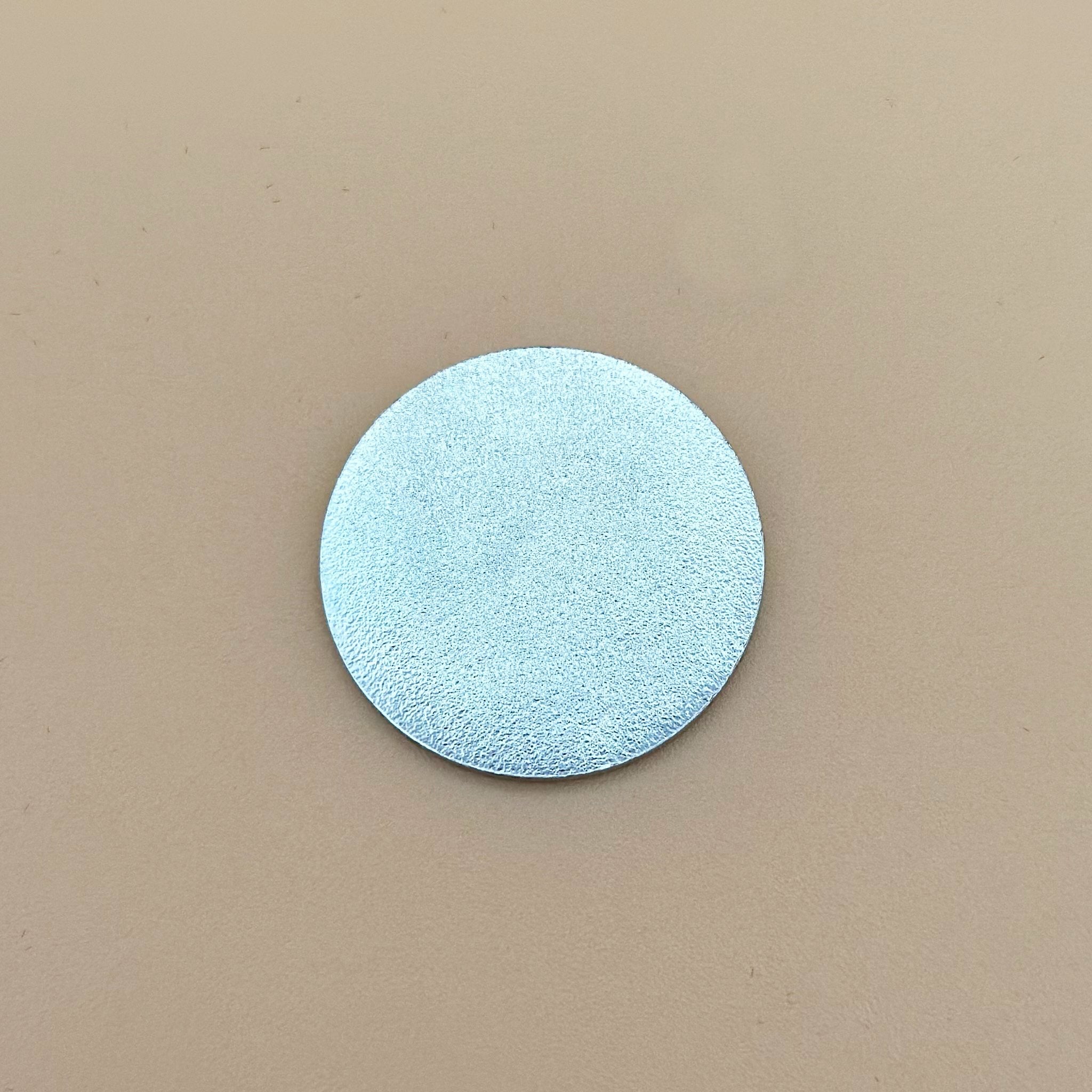 Back of MAgnetic Golf Ball Marker